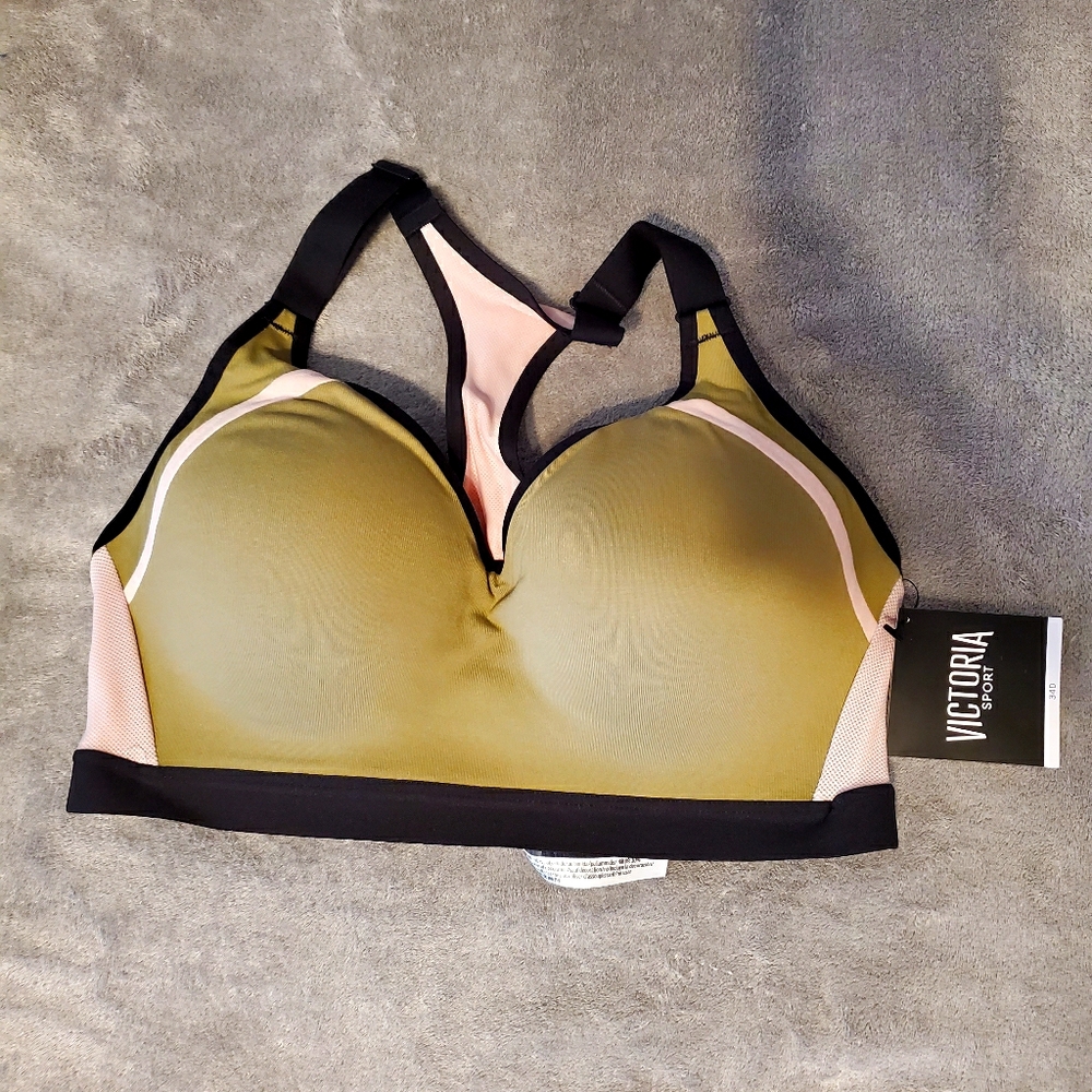 NWT Victoria Secret sportsbra